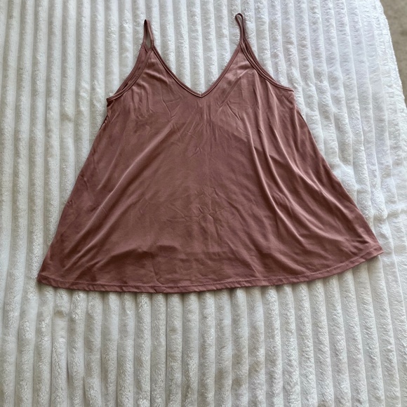 Alexander + David Tops - Alexander David Women's loose knit v neck pink tank sz S